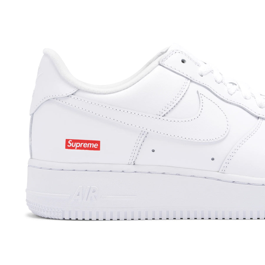 Nike Air Force 1 Low Supreme White