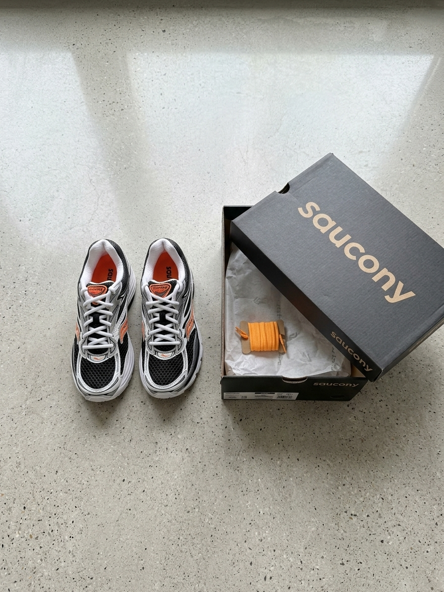 Saucony ProGrid Omni 9 'Black/White/Orange