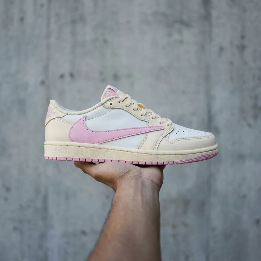 Travis Scott X Jordan 1 Retro Low OG 'Travis Scott Shy Pink'