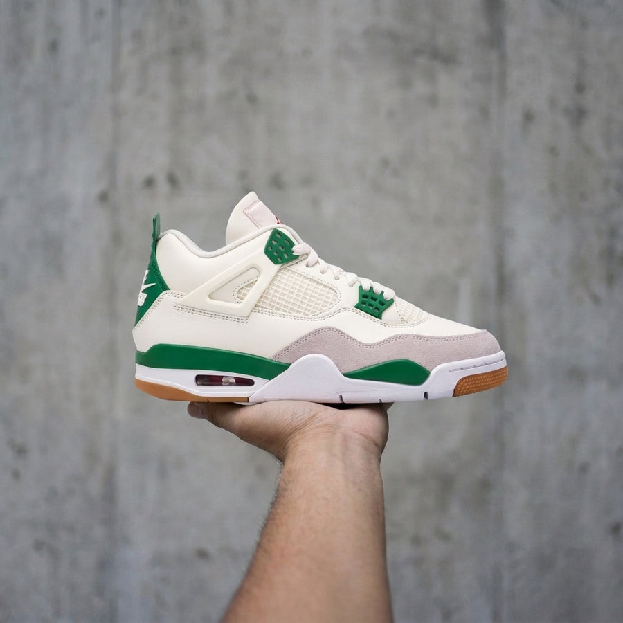 Jordan 4 Retro SB 'Pine Green'