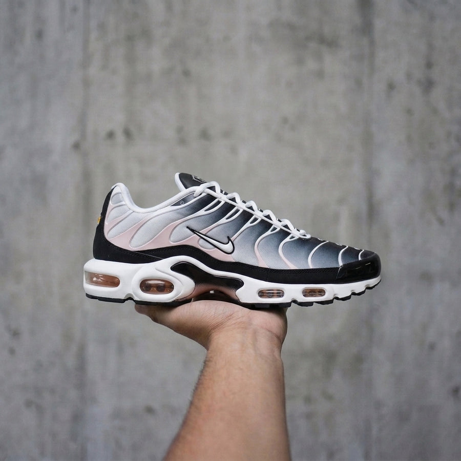 Nike Air Max TN Plus 'Black Pink Foam'