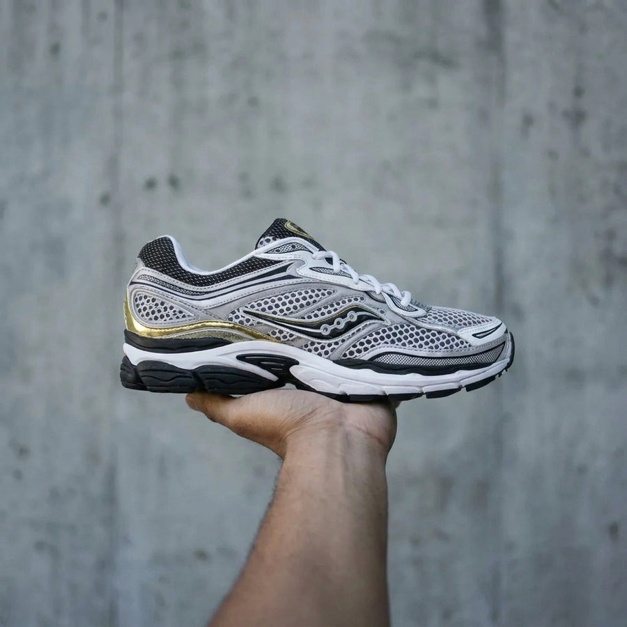 Saucony ProGrid Omni 9 'Silver Gold'